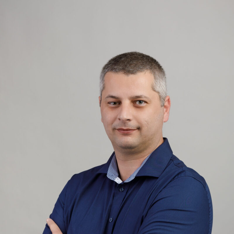 Екип от проектанти на клиники и медицински центрове - svg+xml;charset=utf Екип от проектанти на клиники и медицински центрове - svg+xml;charset=utf